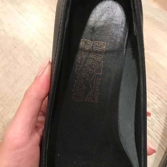 Salvatore Ferragamo Black Leather Flats - Picture 3 of 5